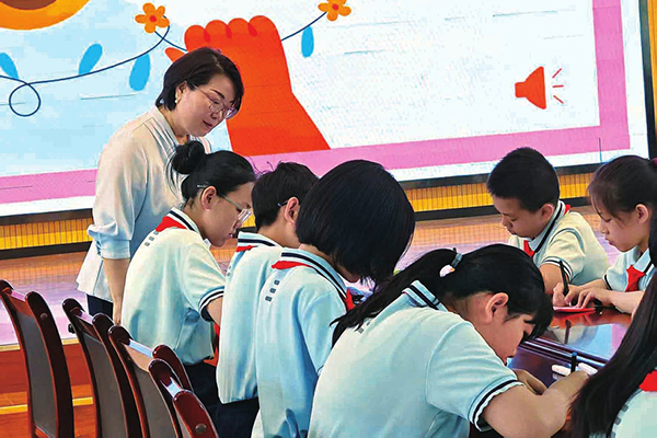 Shanxi province mental health volunteering platform   use of mental health education platform in shanxi province   small story on mental health education for primary school students