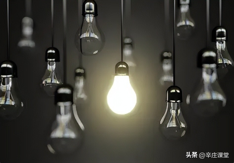 Chinese intellectuals whose mission is anti-traditional thinking