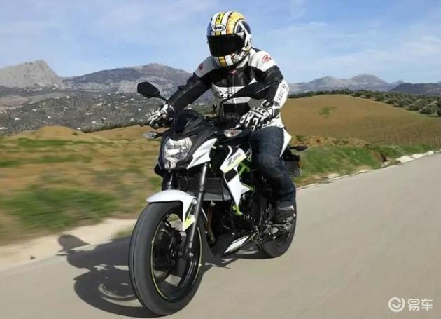 Yamahamt125 chinese sales price  honda cb125r assessment  ktm 125 duke price
