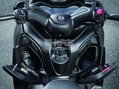 Yamaha; yamaha; xmax300; mt-09