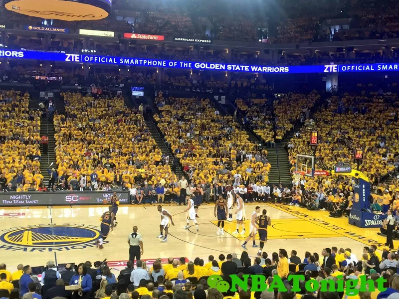 Basketball tactical co-operation