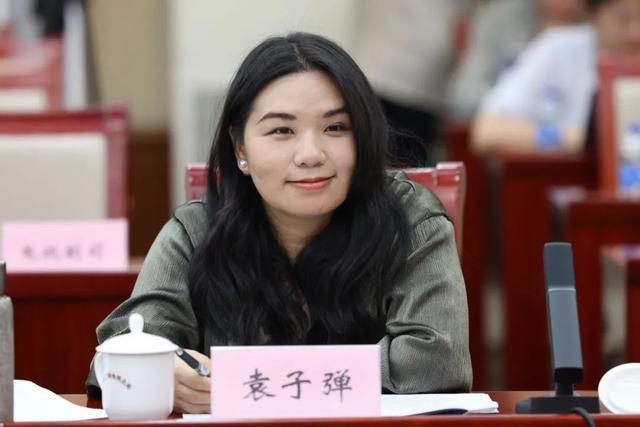 News broadcast in huamong county, liang city, yunnan province