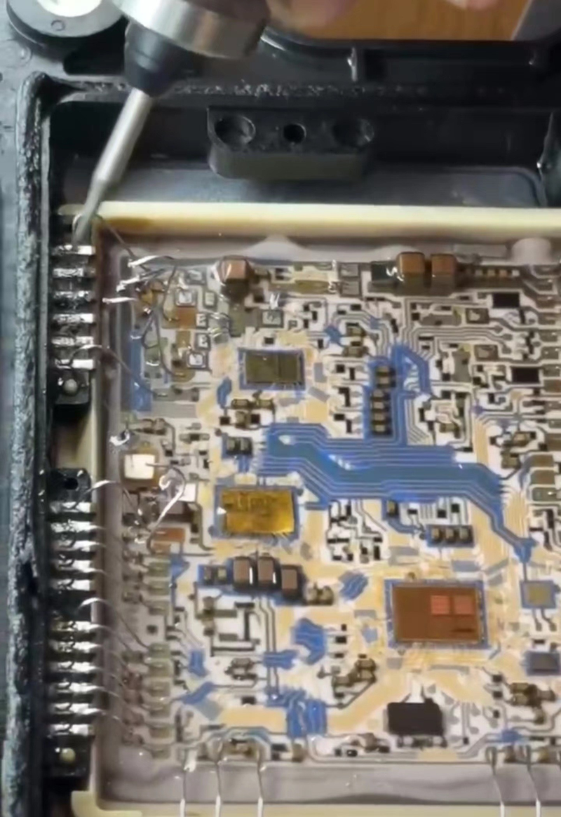 Maintenance of the bmw mercedes rover audi's electronic system   maintenance of the mercedes gearbox   maintenance of the engine transformer computer circuit board