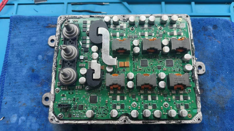 Maintenance of the engine gearbox computer circuit board   maintenance of the mercedes gearbox   maintenance of the bmw rover odie motor system