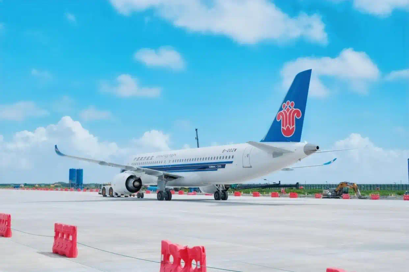 How much to park at shanghai pudong airport