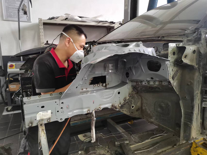 Car body prosthetics introduction to vehicle basic maintenance tools gold repair techniques