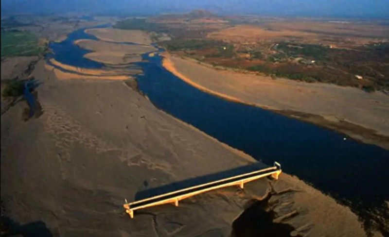 Reasons for the bending of rivers geo-diverse forces and horizontal circulation causative of river steps