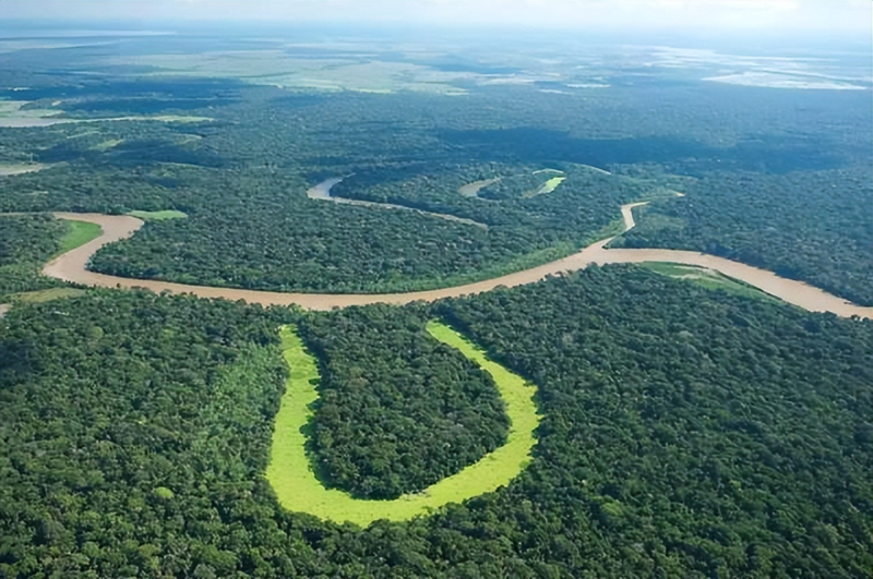 Gravity and transversal circulation - causes of river grade - causes of river bend