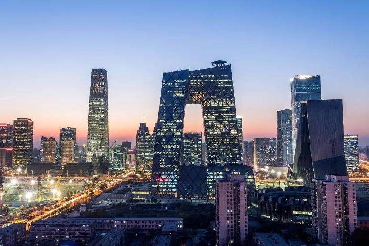 I'm watching the radio studio