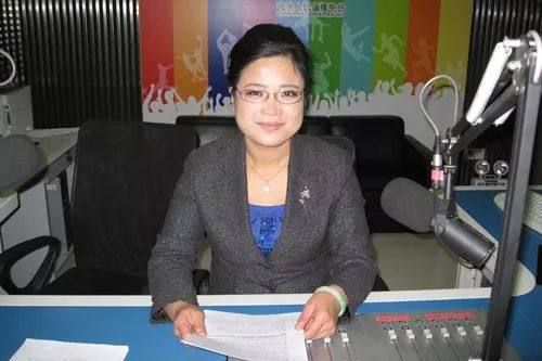 I'm watching the radio studio