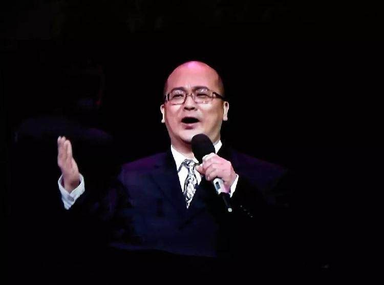 I'm watching the radio studio