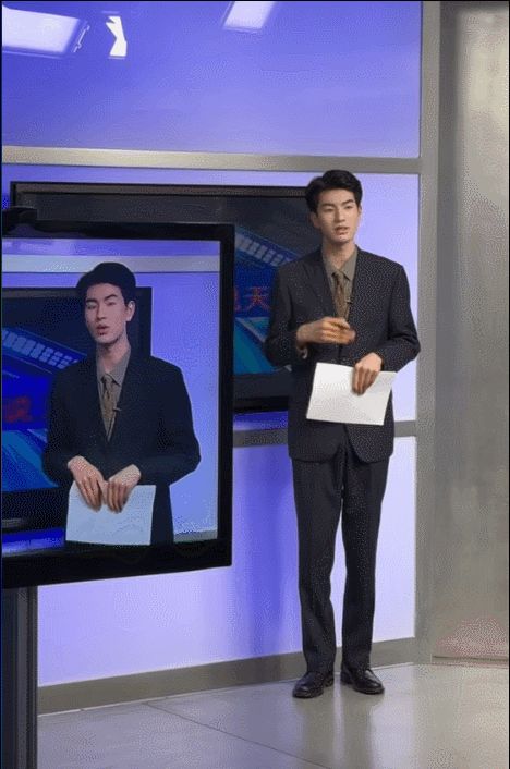A funny picture of the news anchor